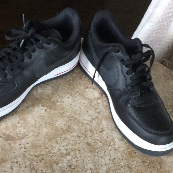 Nike AF one (mens 9.5) - Picture 5 of 6